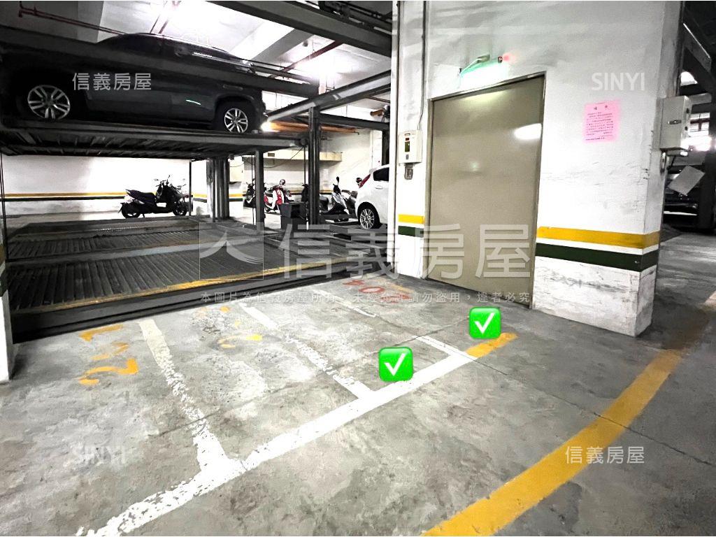 世紀紅大空間露臺戶附車位房屋室內格局與周邊環境