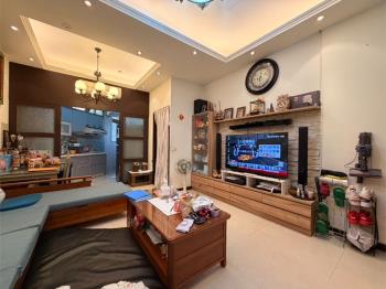 近忠孝市場邊間採光美透天