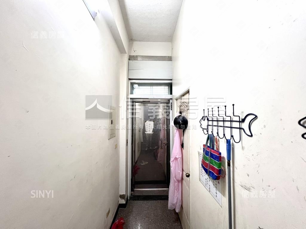 崑山學園皇龍店面宿舍房屋室內格局與周邊環境