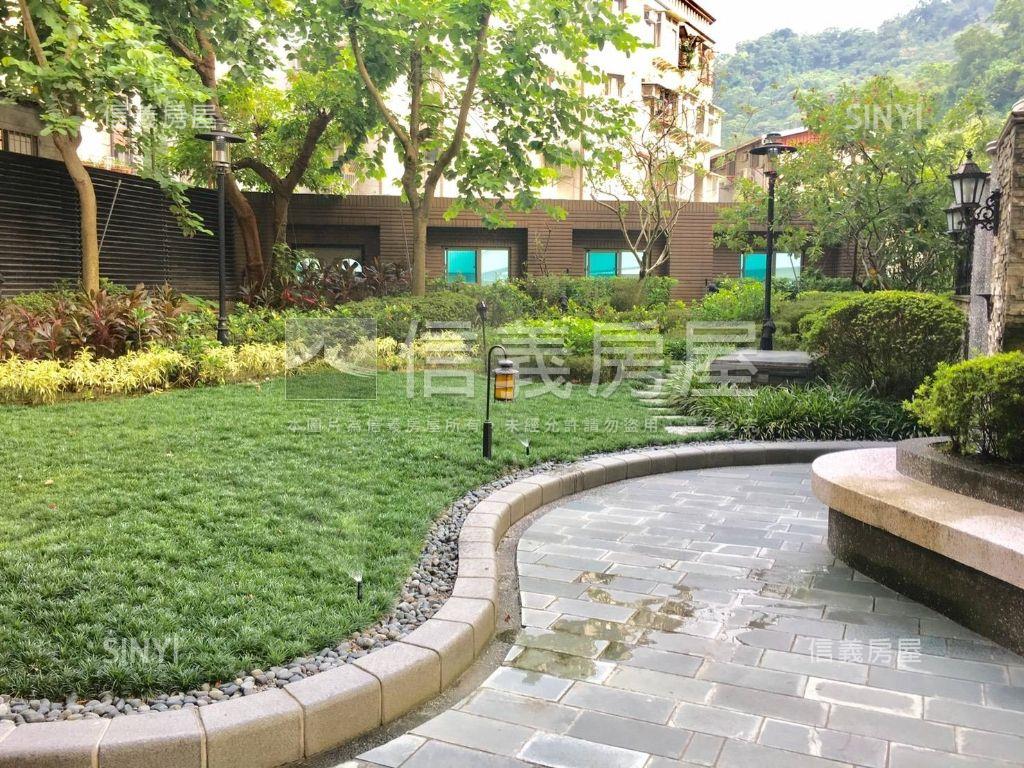 專任帝景面１０１高樓美景房屋室內格局與周邊環境