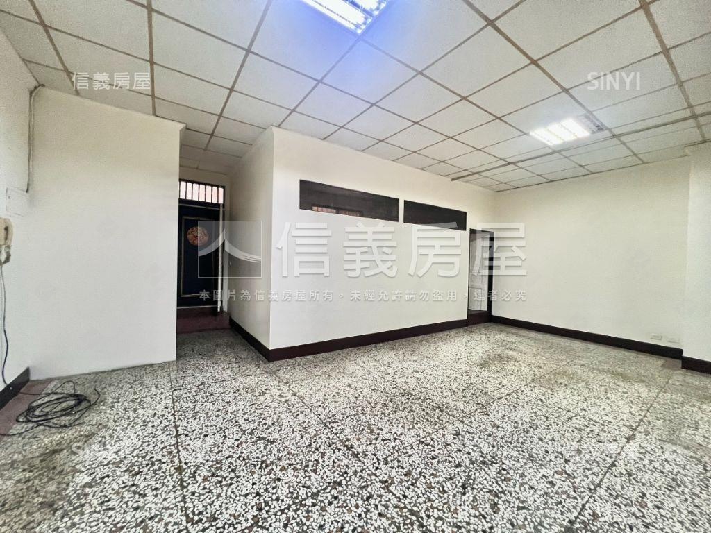 大面寬店住合一金店面房屋室內格局與周邊環境