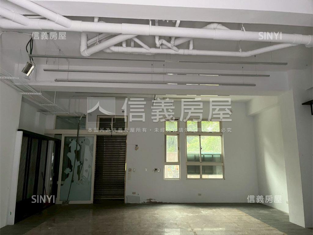 三興國小旁三角窗店面房屋室內格局與周邊環境