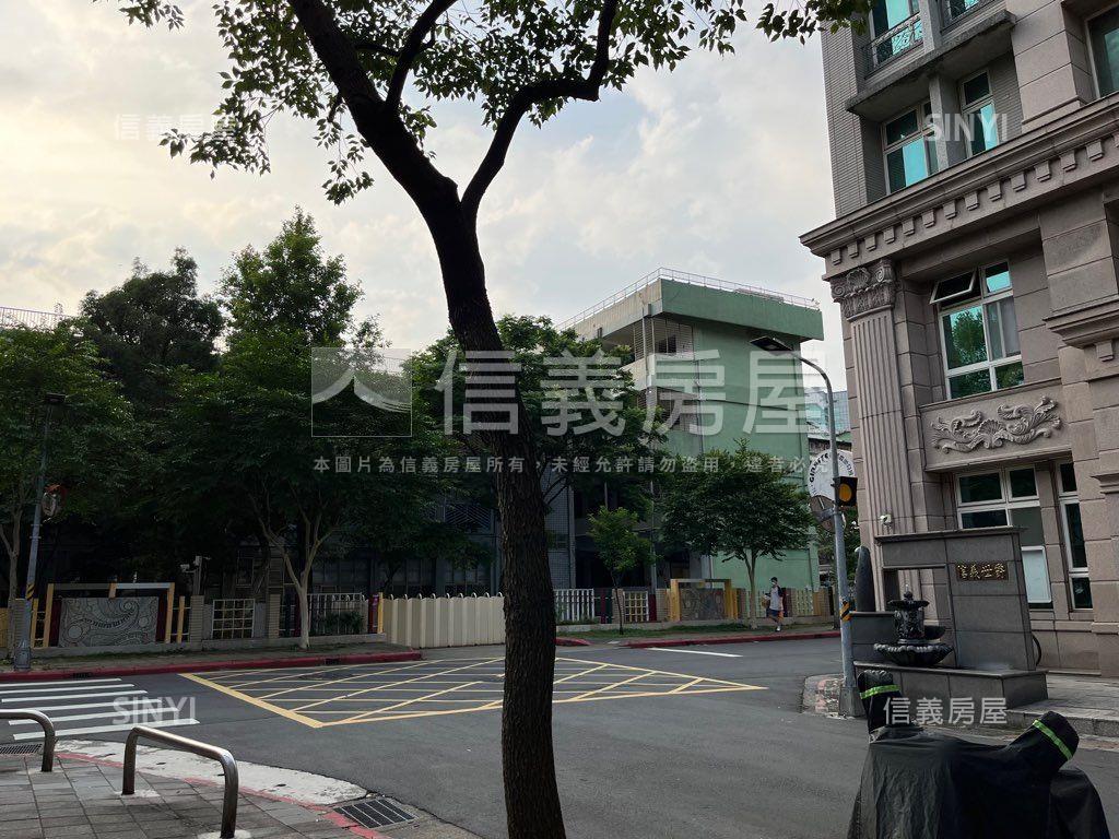 三興國小旁三角窗店面房屋室內格局與周邊環境