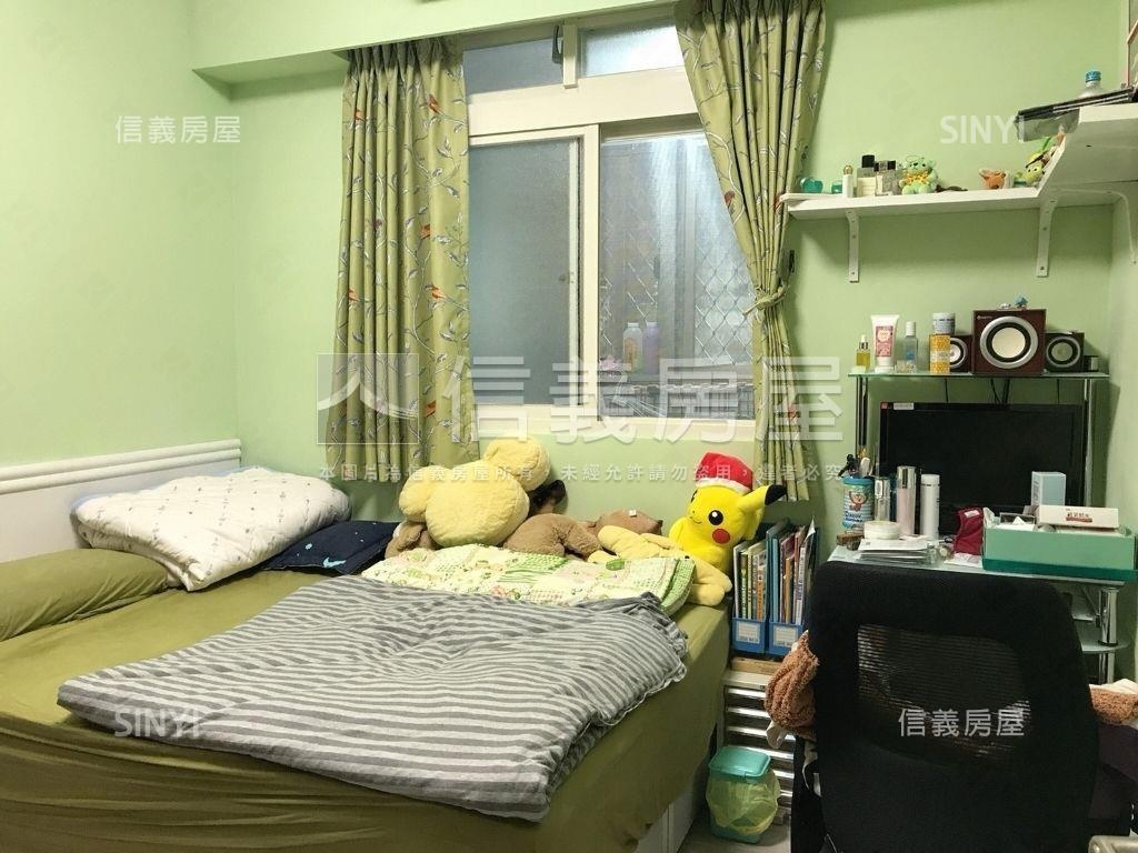 【綠景】捷運邊間稀有二樓房屋室內格局與周邊環境