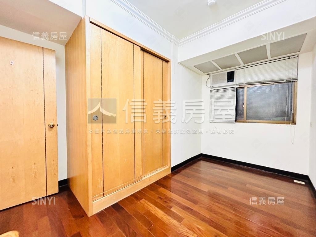 江寧公園榮星溫馨華廈四房房屋室內格局與周邊環境