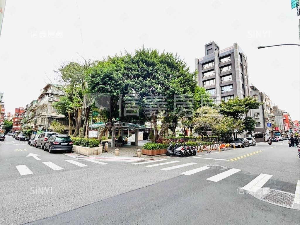 江寧公園榮星溫馨華廈四房房屋室內格局與周邊環境