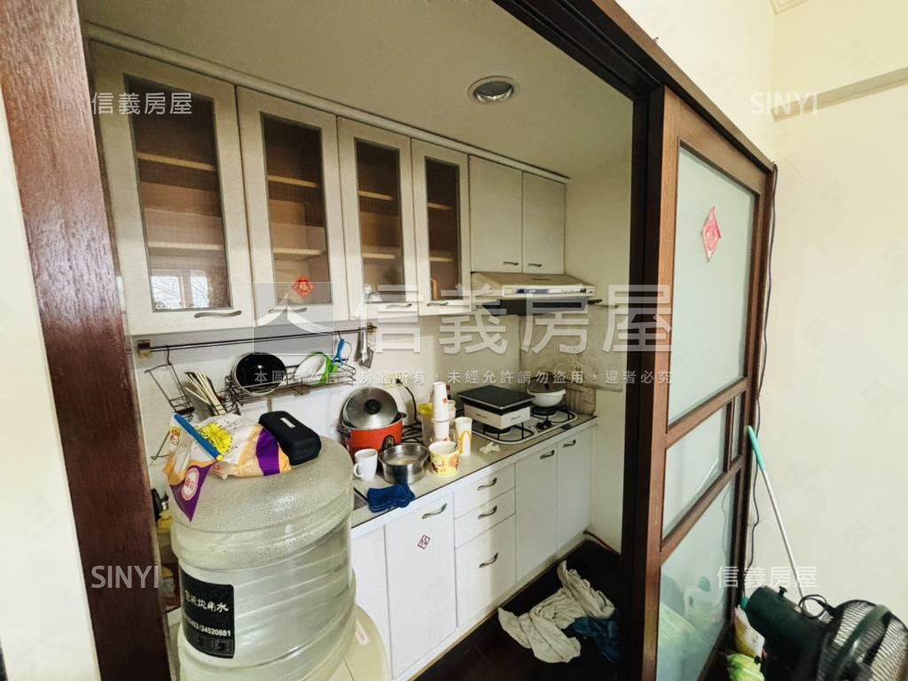 吉軒稀有高樓挑高魔術空間房屋室內格局與周邊環境