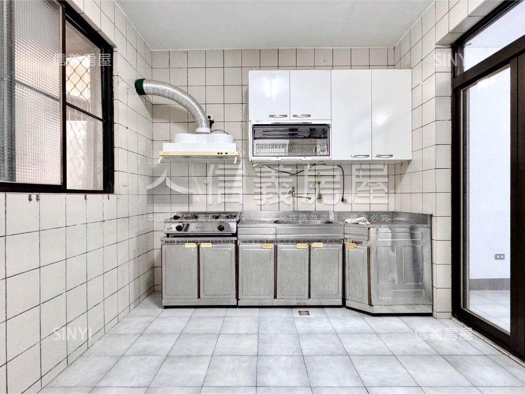 【正街】寬敞舒適漂亮店住房屋室內格局與周邊環境