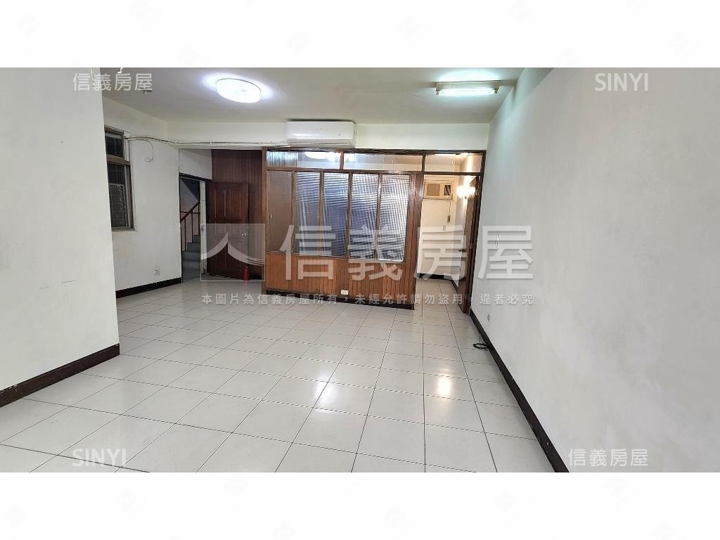 六張犁捷運黃金三樓房屋室內格局與周邊環境