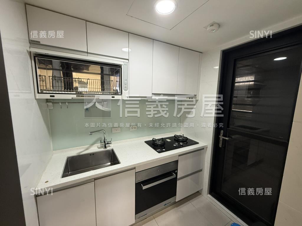 富邦２＋１房平車房屋室內格局與周邊環境
