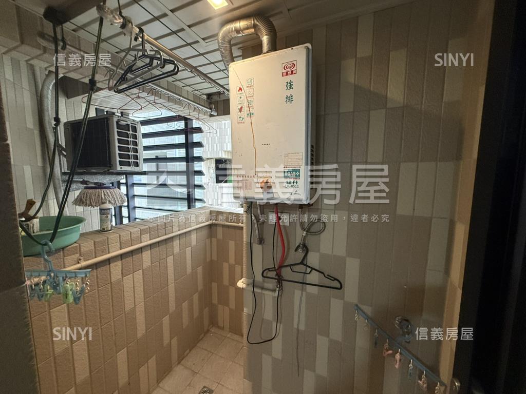 富邦２＋１房平車房屋室內格局與周邊環境