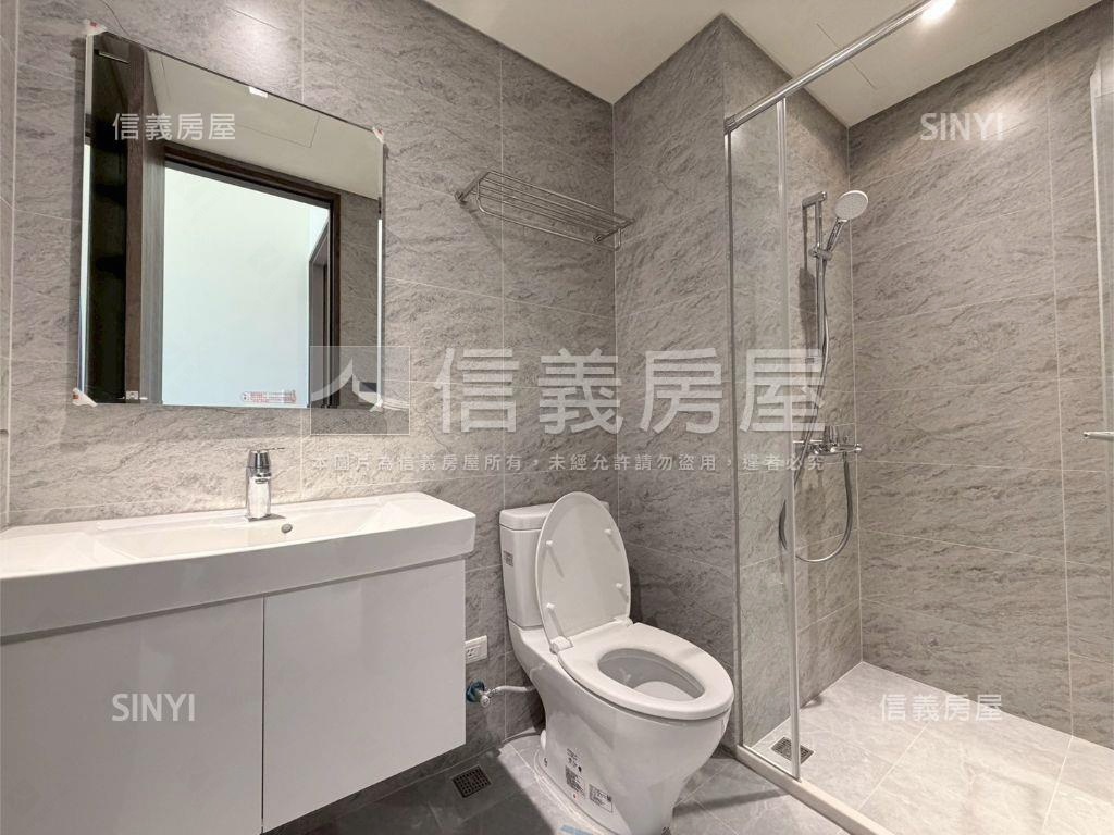 新美齊稀有Ｄ棟三房房屋室內格局與周邊環境