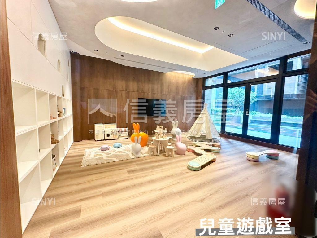 新美齊稀有Ｄ棟三房房屋室內格局與周邊環境