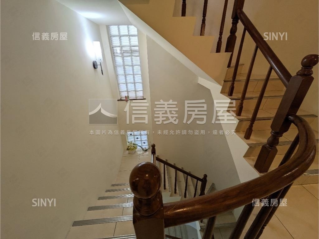 近園區坤山儷園美透天房屋室內格局與周邊環境