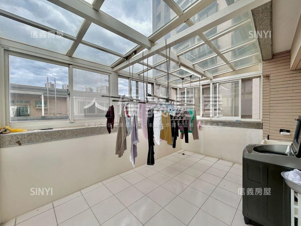 近園區坤山儷園美透天房屋室內格局與周邊環境