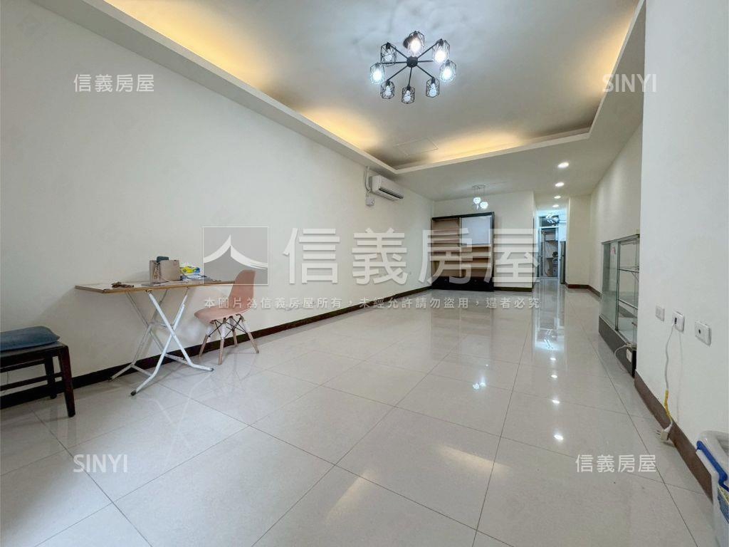 高雄站前商圈翻新美店面房屋室內格局與周邊環境