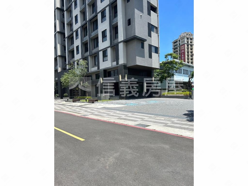 文學苑設計師的美學之家房屋室內格局與周邊環境