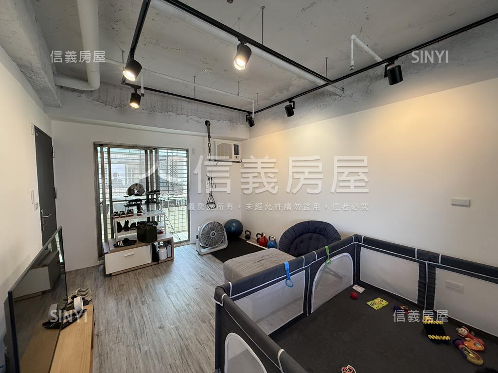 中西區採光工業風大兩房房屋室內格局與周邊環境