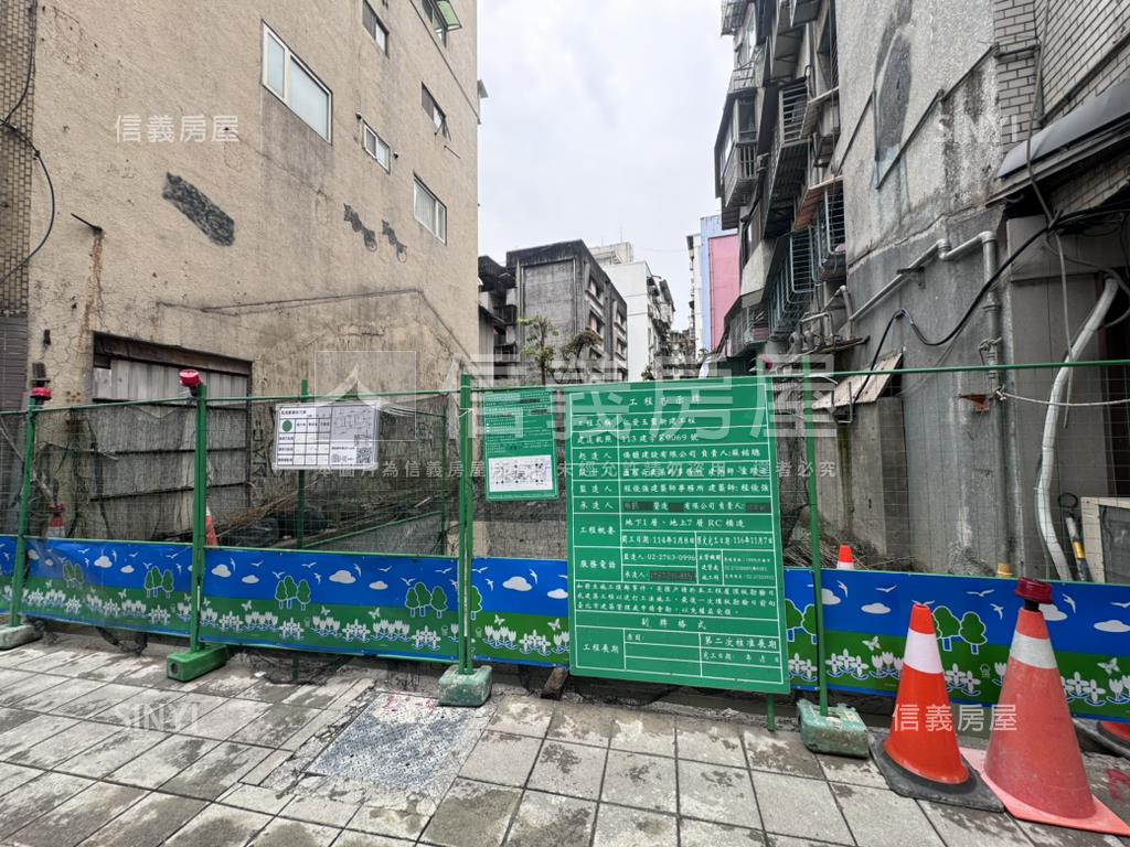 琢樸仁愛玉璽３樓ＡＢ戶房屋室內格局與周邊環境