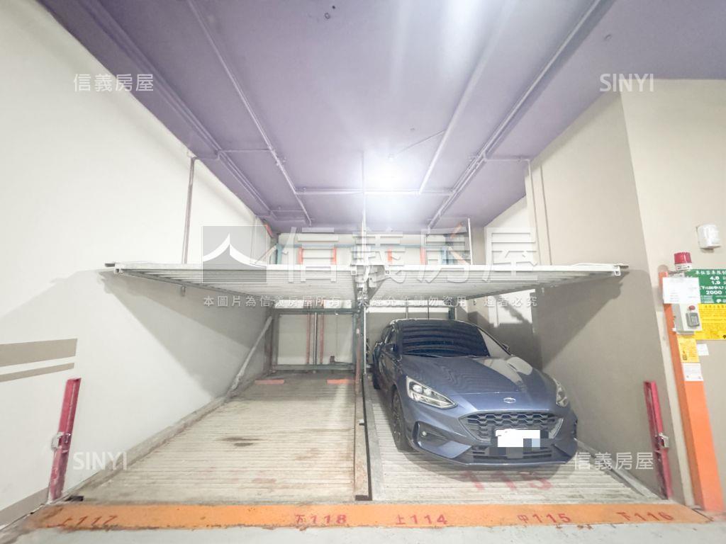 亞灣愛河高樓景觀兩房車位房屋室內格局與周邊環境