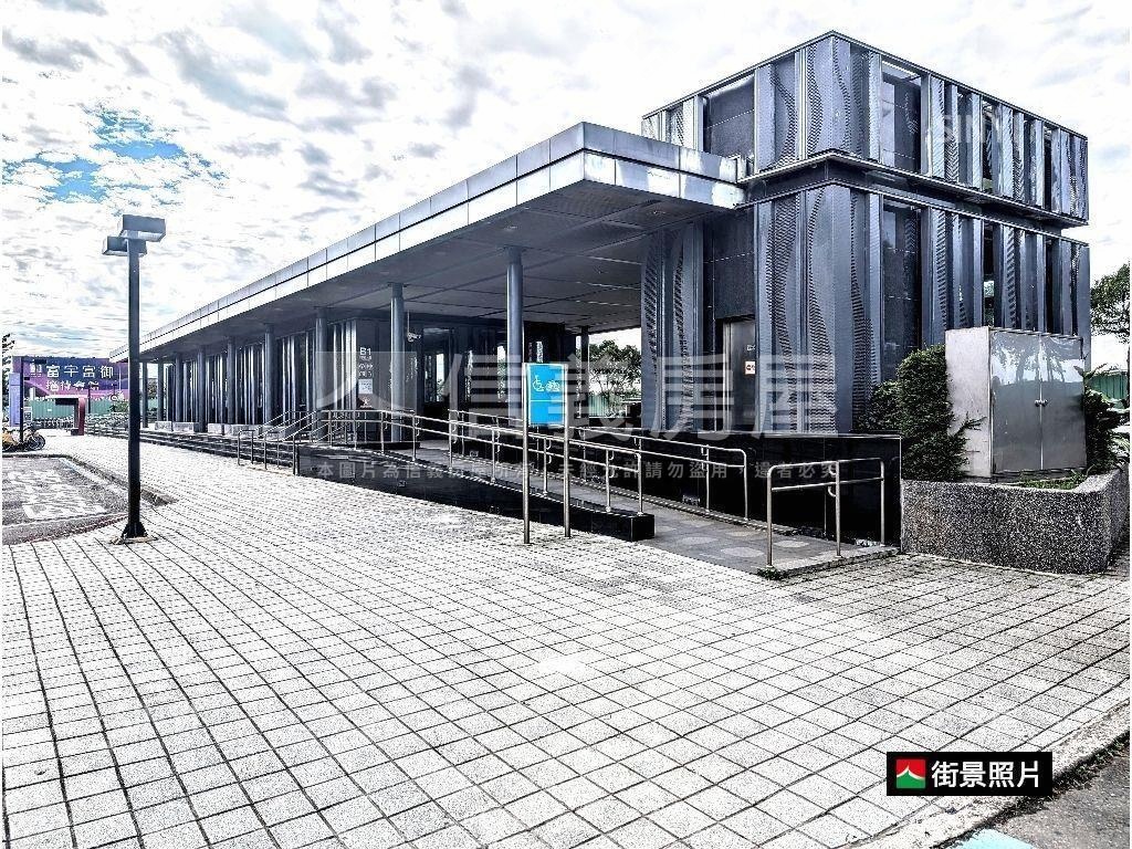 高樓大亮泊房屋室內格局與周邊環境