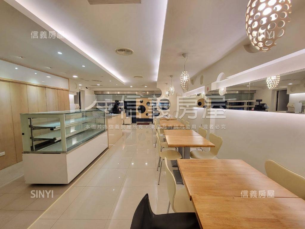 近林口高中席悅店面房屋室內格局與周邊環境