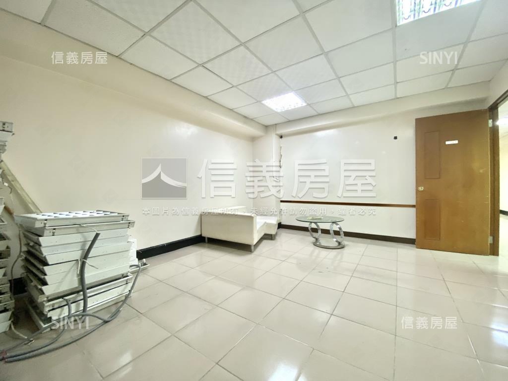 虎尾大空間住辦電梯房屋室內格局與周邊環境