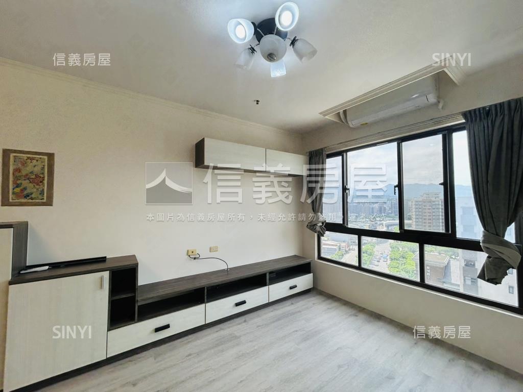 ＹＥＳ˙景觀兩房車位房屋室內格局與周邊環境