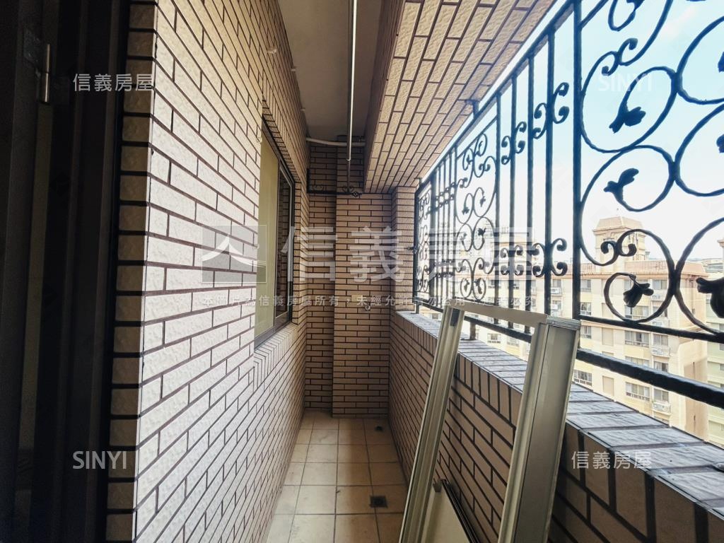 ＹＥＳ˙景觀兩房車位房屋室內格局與周邊環境