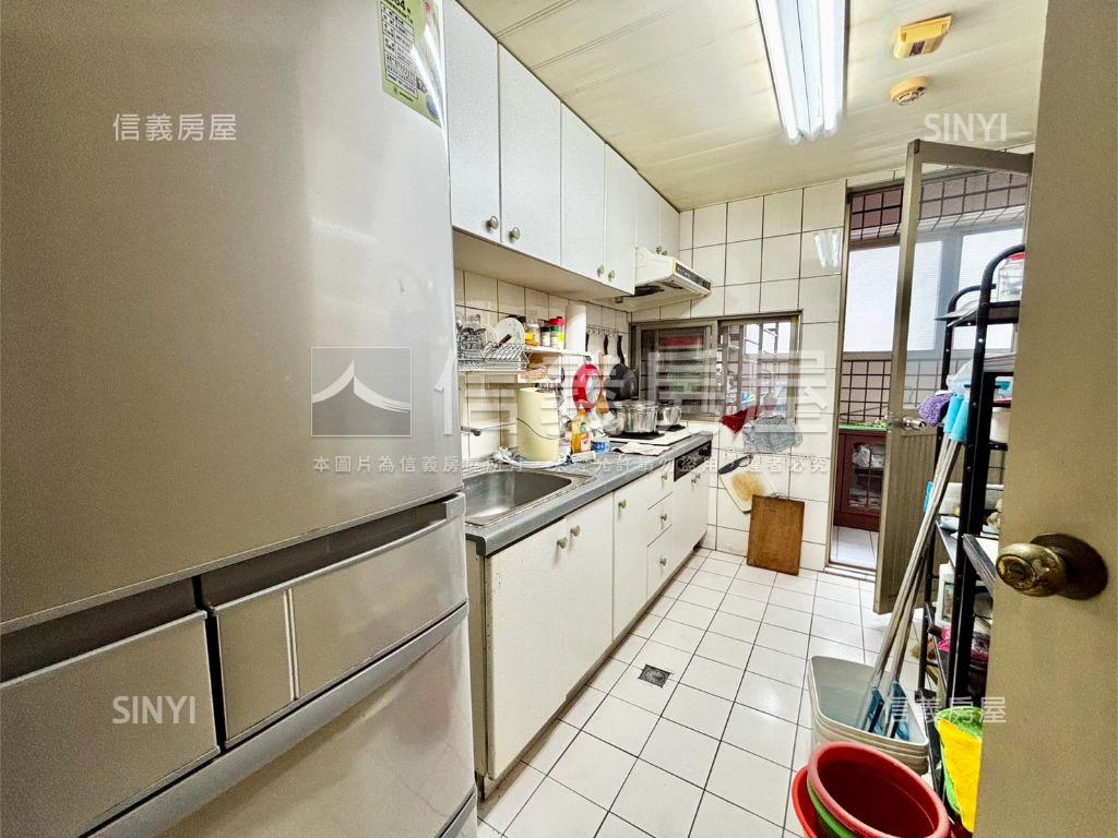 真善美雅緻４房房屋室內格局與周邊環境