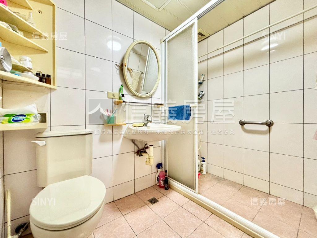 真善美雅緻４房房屋室內格局與周邊環境