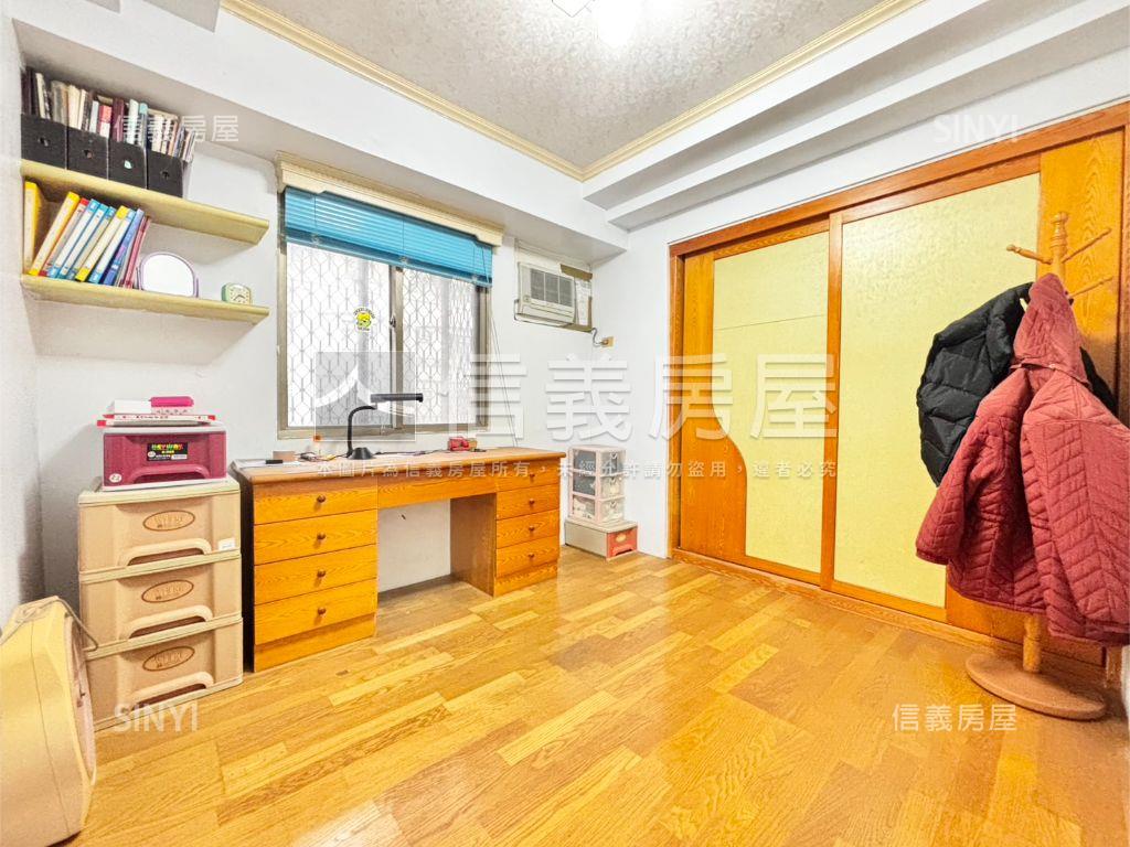 真善美雅緻４房房屋室內格局與周邊環境