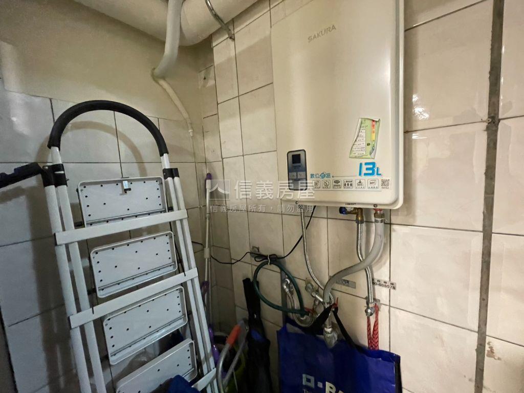 急！東區絕美電梯四房房屋室內格局與周邊環境