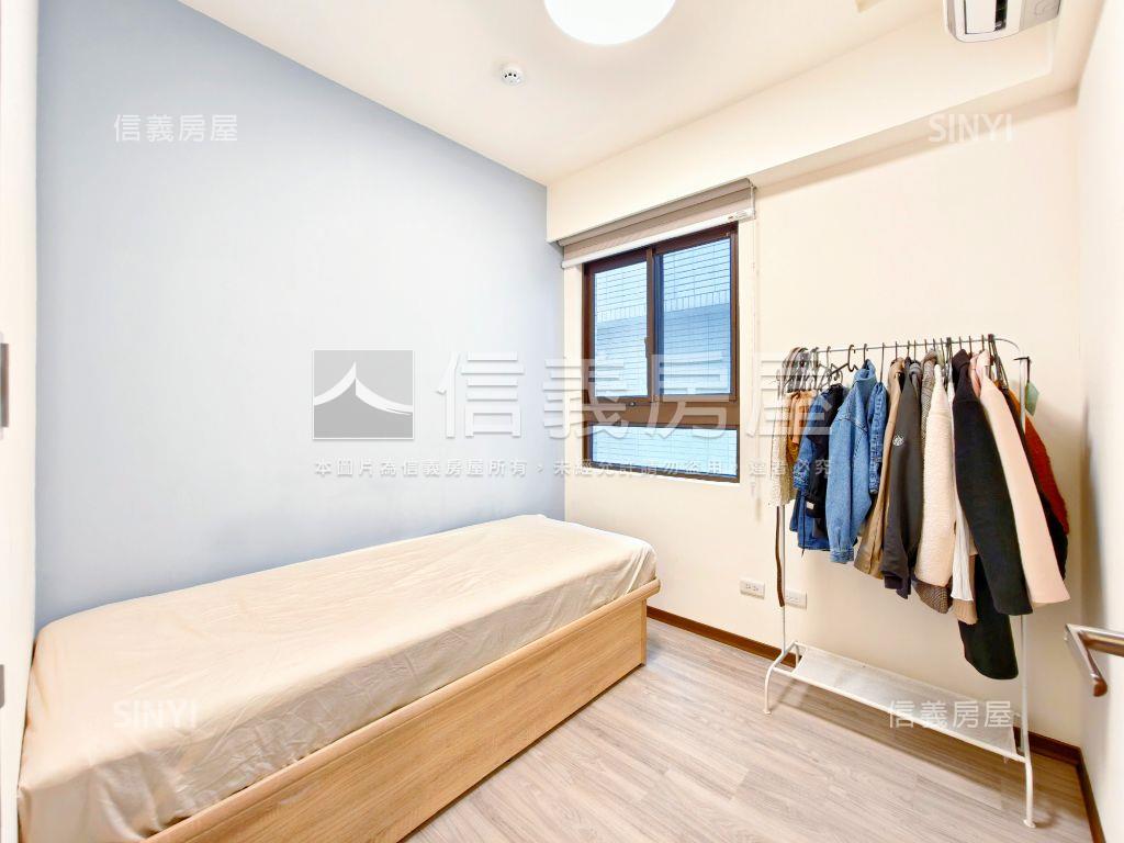 高樓後棟極靜，優質採光佳房屋室內格局與周邊環境