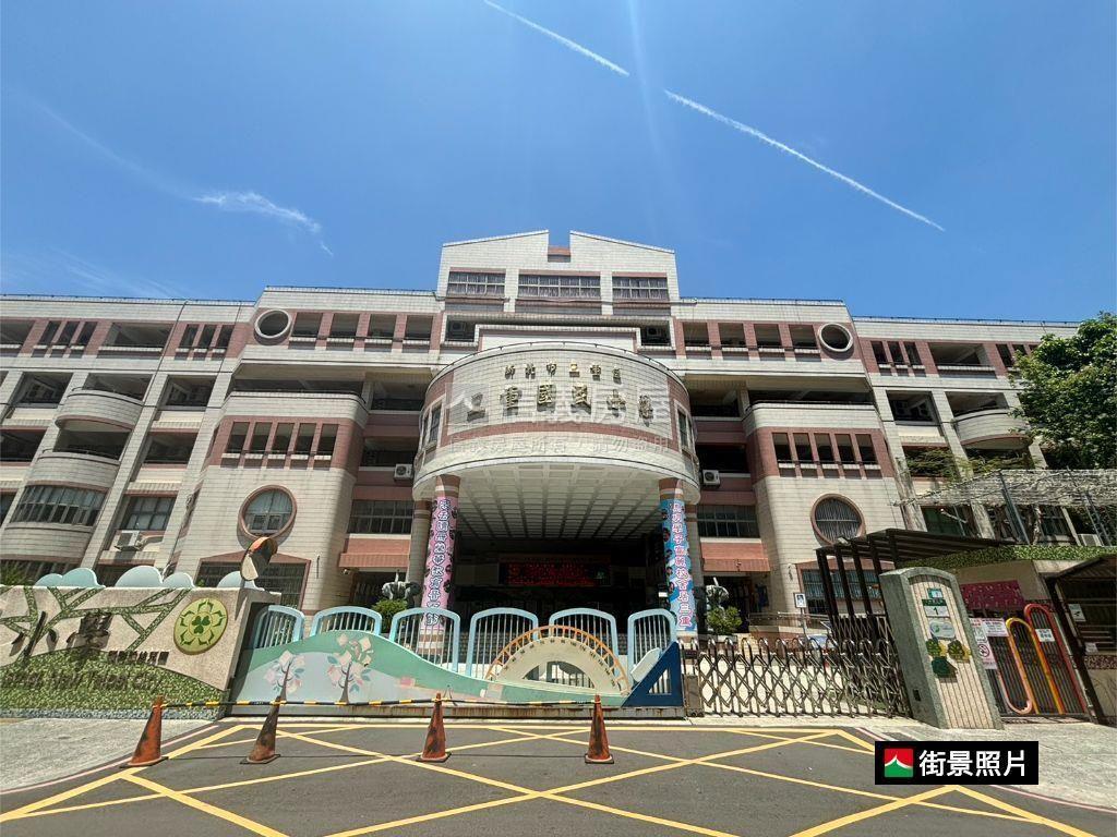 三重國小河岸綠景電梯三房房屋室內格局與周邊環境
