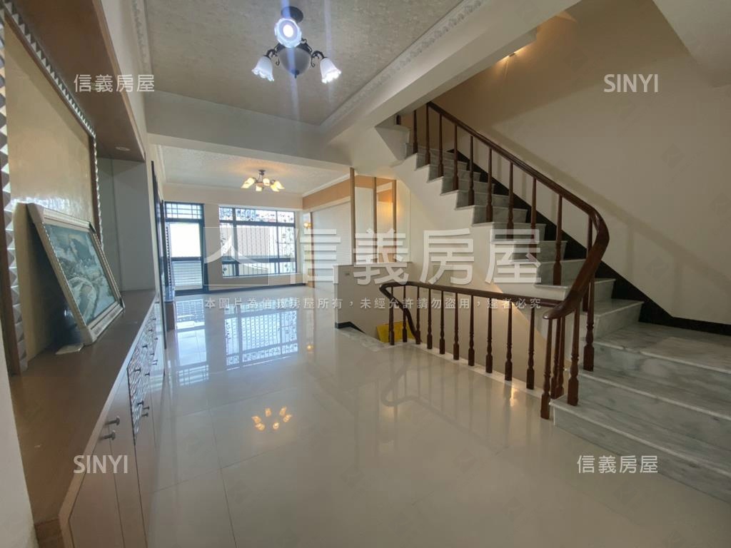 北區文成路獨院透天房屋室內格局與周邊環境