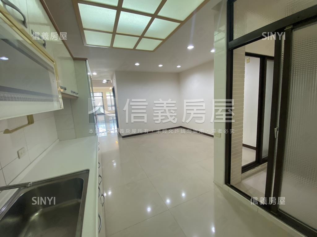 北區文成路獨院透天房屋室內格局與周邊環境