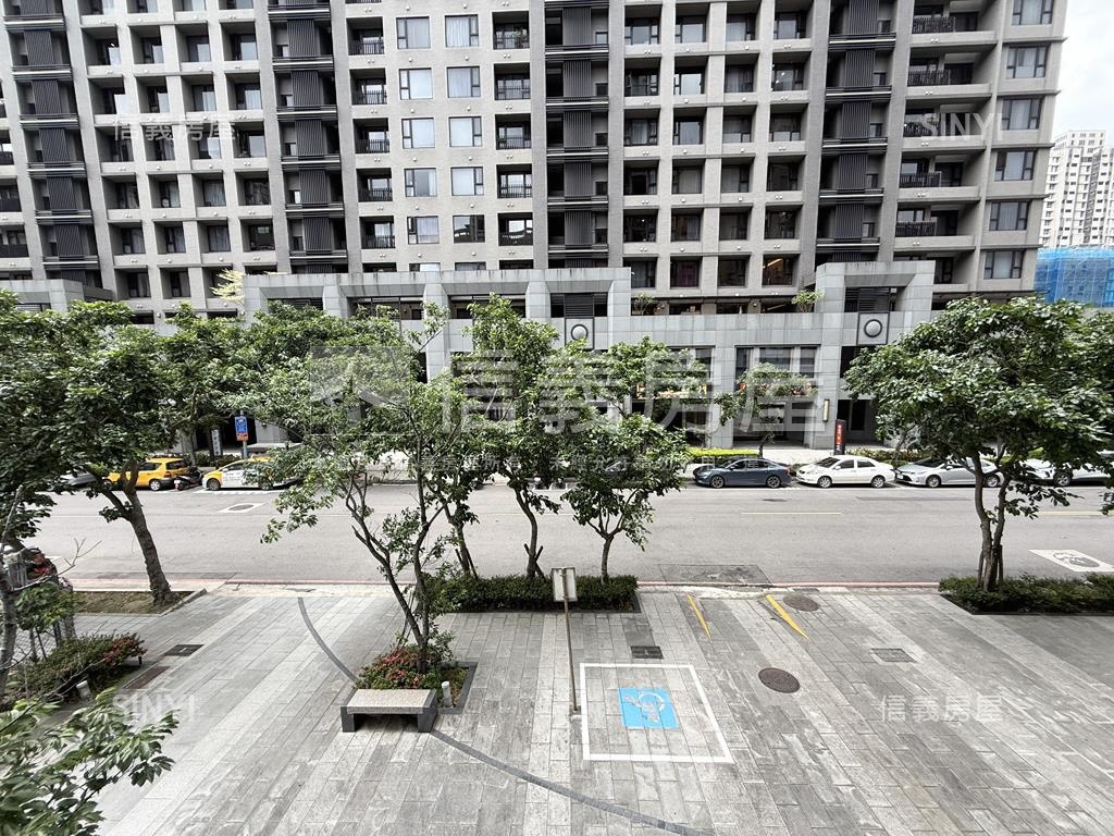 正美，綠意盎然即可入住房屋室內格局與周邊環境