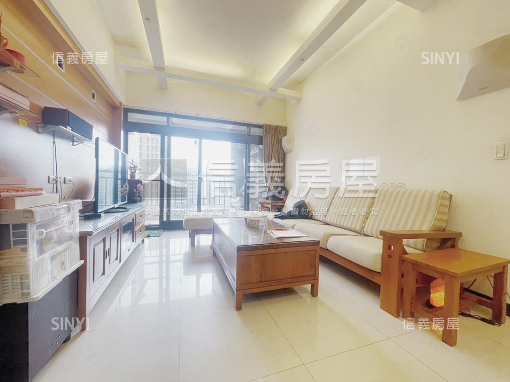 紫京城朝南景觀戶三房車位房屋室內格局與周邊環境