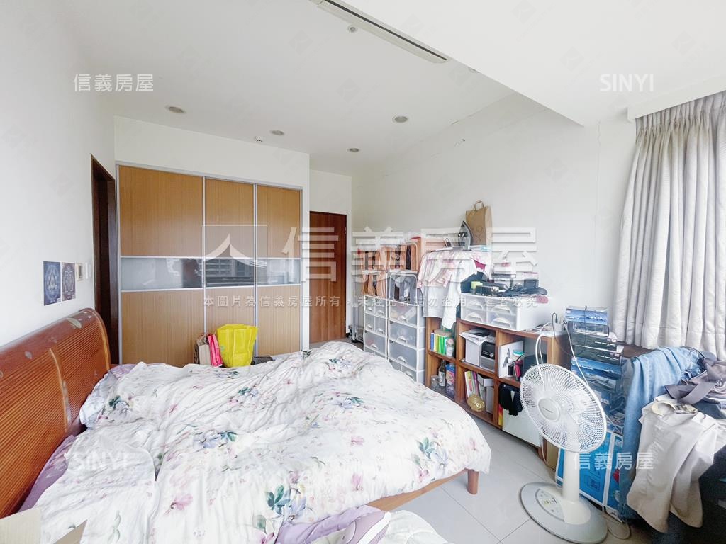 紫京城朝南景觀戶三房車位房屋室內格局與周邊環境