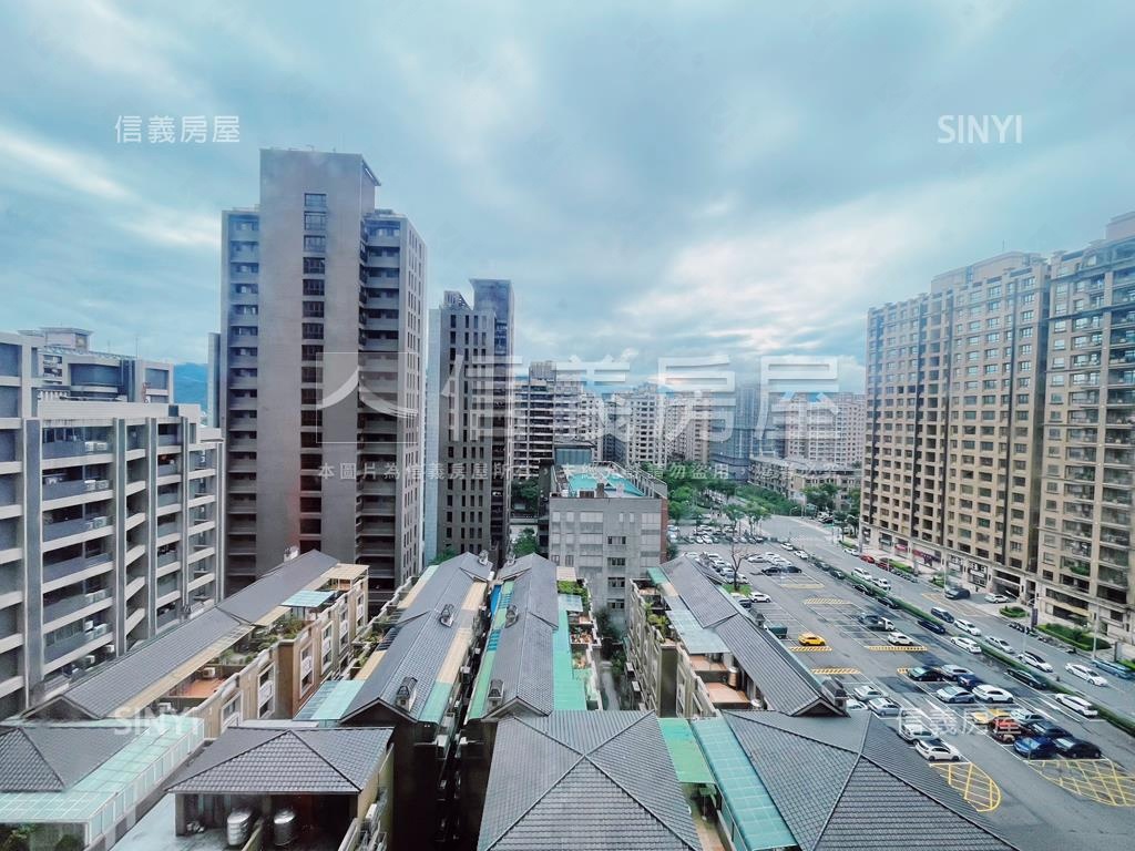 紫京城朝南景觀戶三房車位房屋室內格局與周邊環境