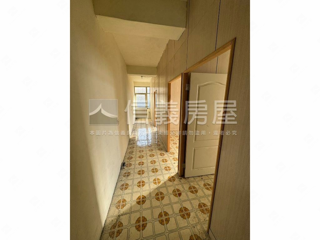 龍安路大空間透天房屋室內格局與周邊環境