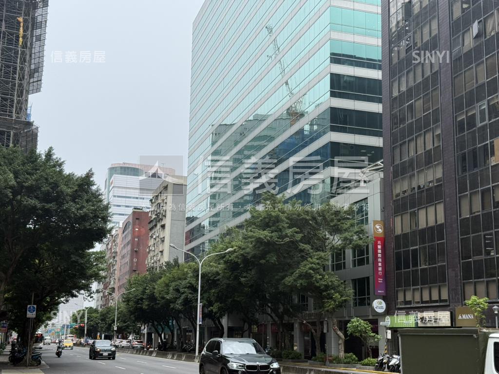 大統領經貿廣場車位房屋室內格局與周邊環境