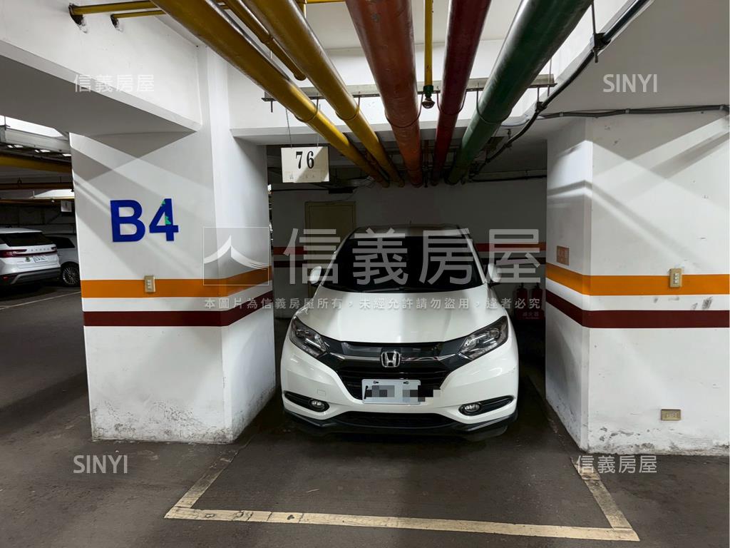 大統領經貿廣場車位房屋室內格局與周邊環境