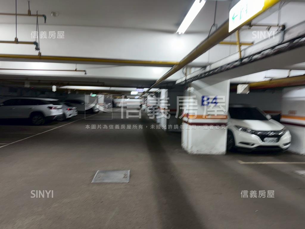 大統領經貿廣場車位房屋室內格局與周邊環境