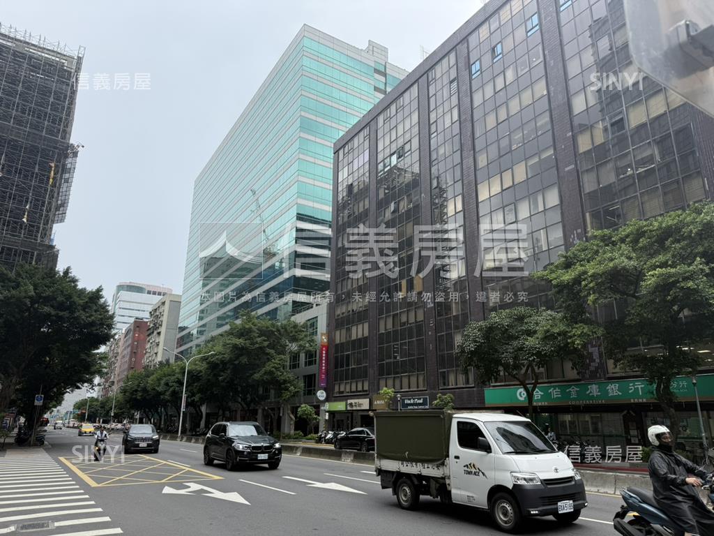 大統領經貿廣場車位房屋室內格局與周邊環境
