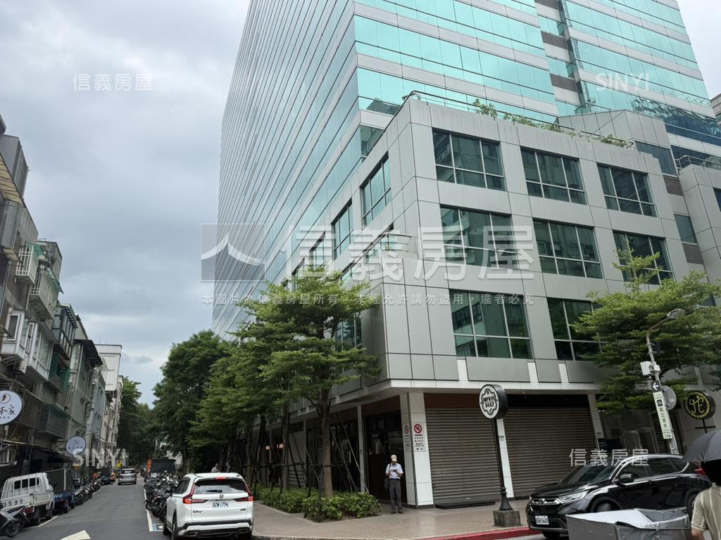 大統領經貿廣場車位房屋室內格局與周邊環境