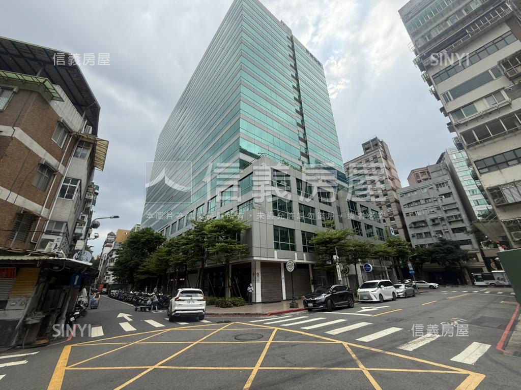 大統領經貿廣場車位房屋室內格局與周邊環境