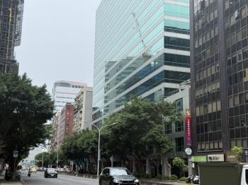 大統領經貿廣場車位