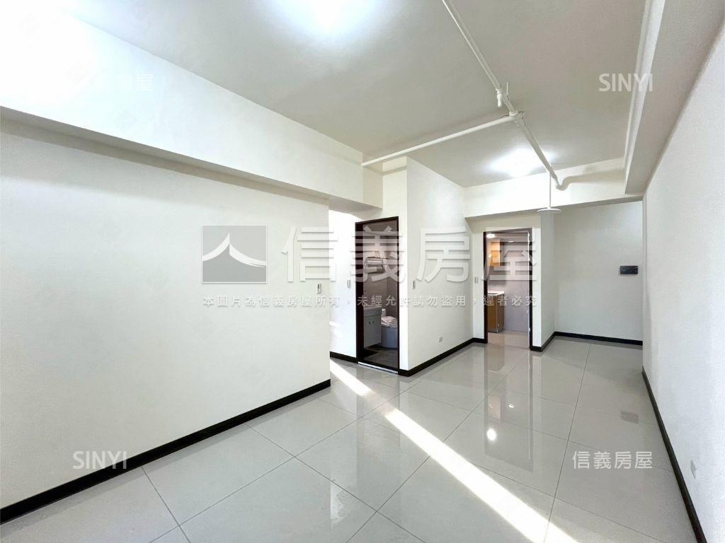 大坪林城易迅稀有三房車位房屋室內格局與周邊環境
